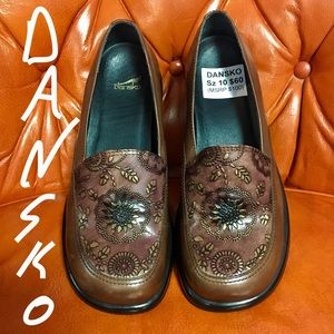 DANSKO "Mandolin" Brown Mocs shoes