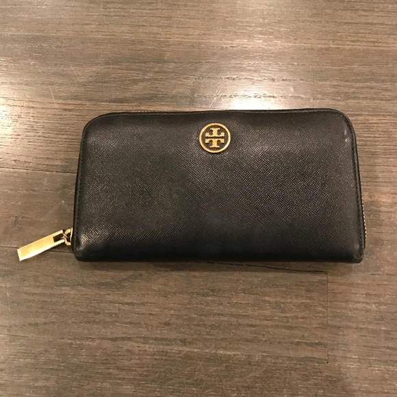 Tory Burch Bags Tory Burch Robinson Zip Continental Wallet Poshmark
