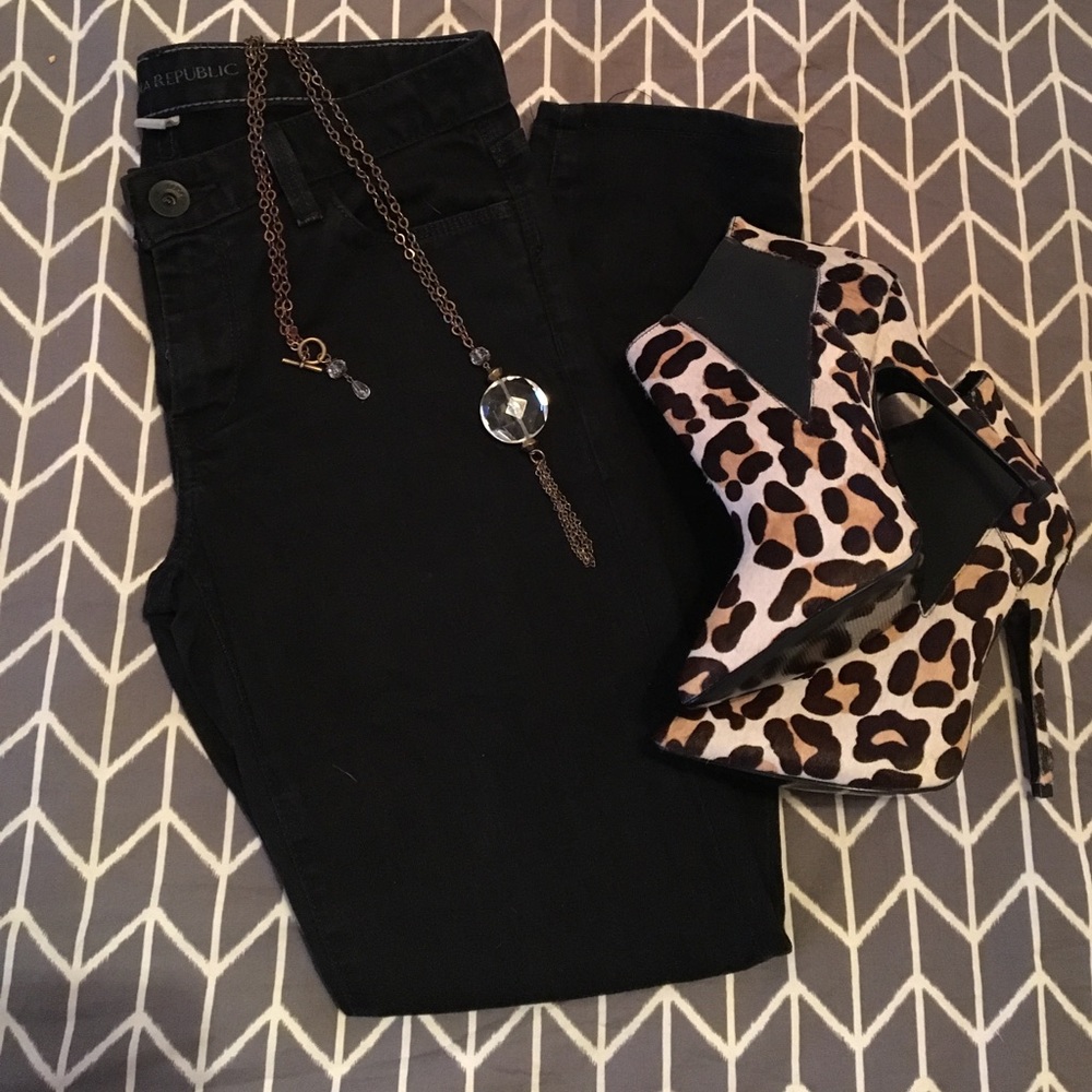 Banana Republic- black skinny jeans