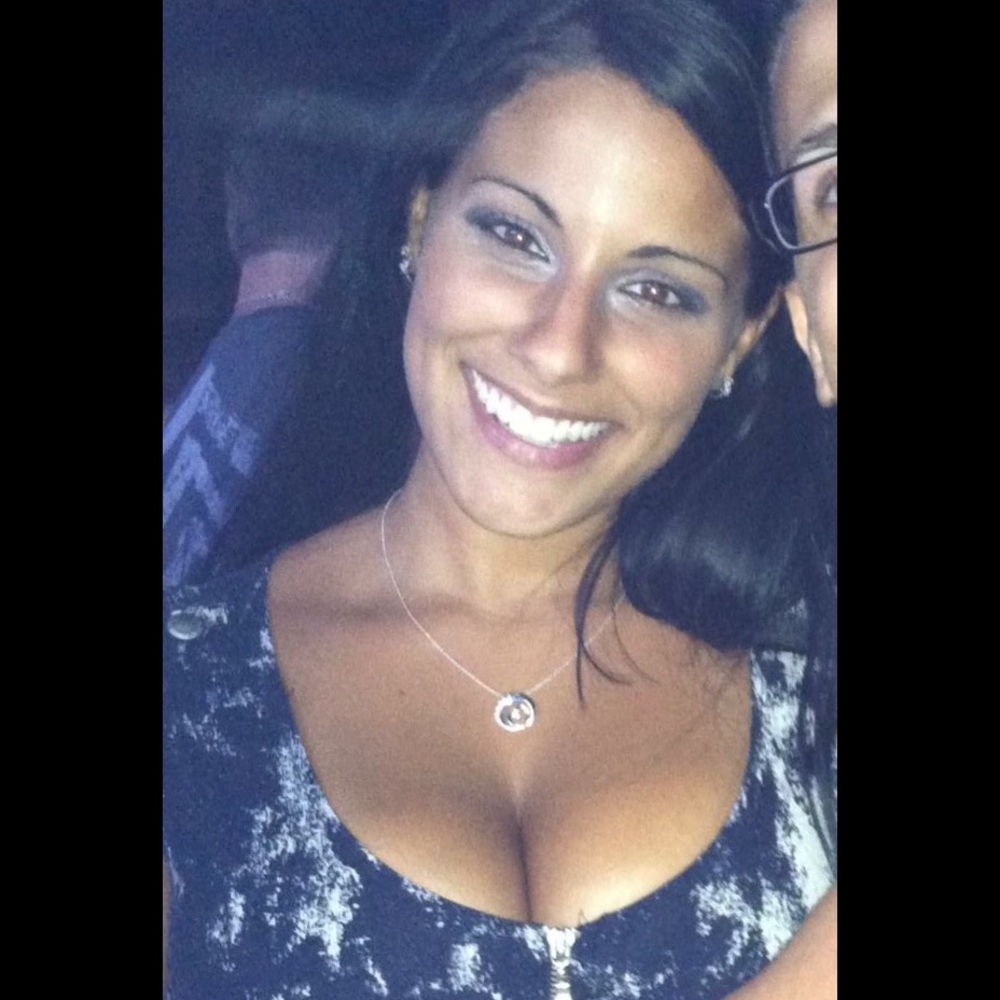 Meet your Posher, Vanessa