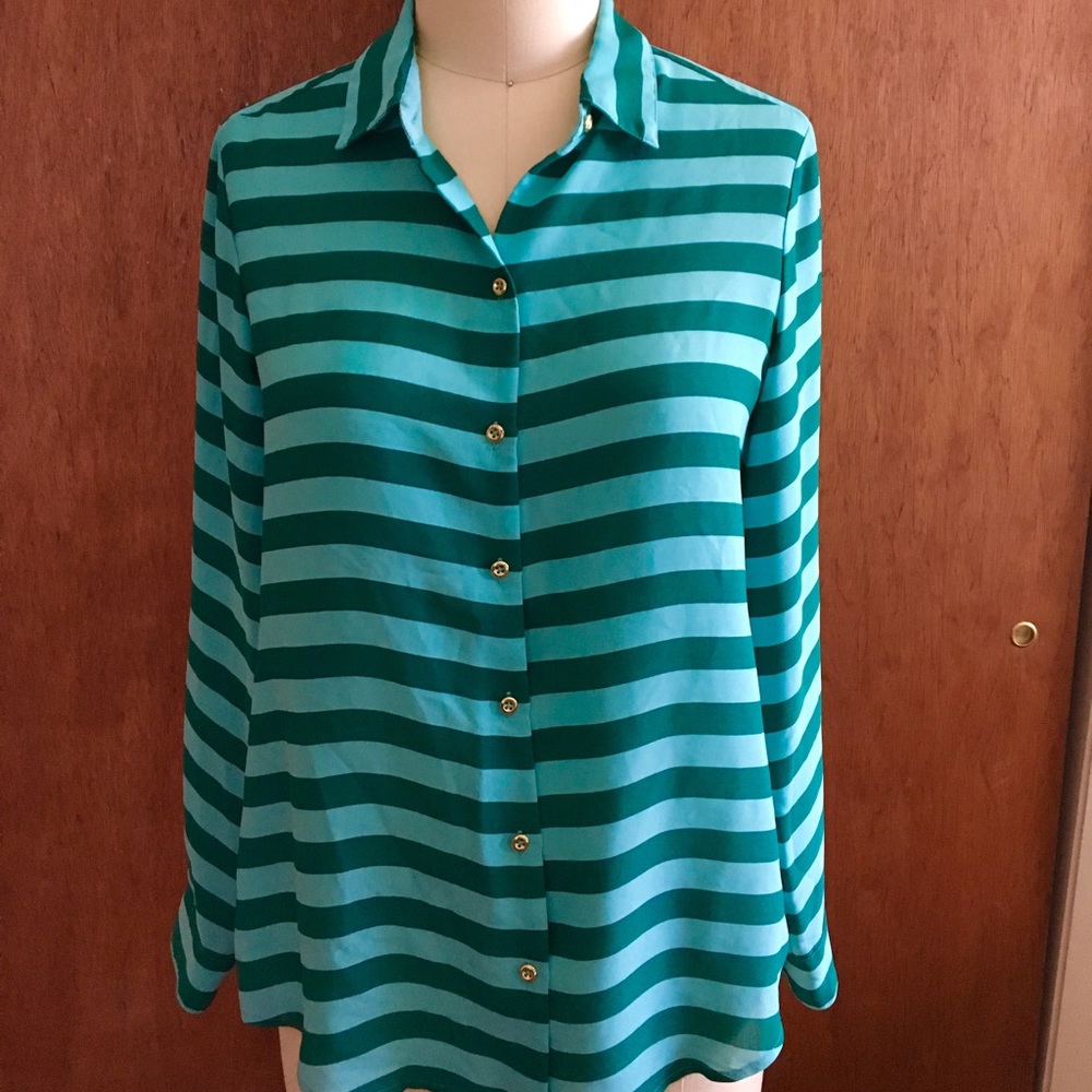 *DONATING TODAY 1/5/19* BR petite striped blouse