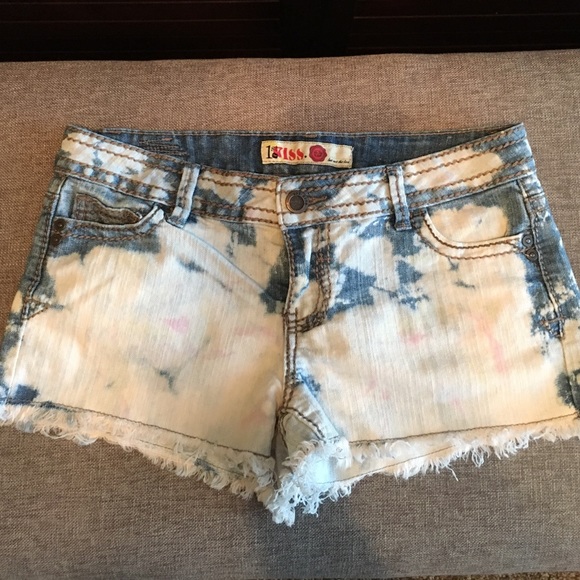 Pants - NWOT 1st Kiss Shorts