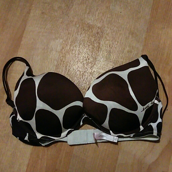 34C Very Sexy Victorias Secret - Picture 1 of 3