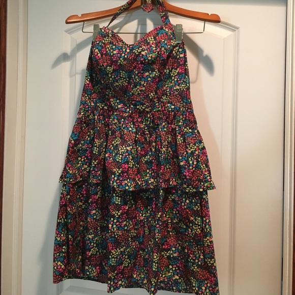 Sweetheart Tiered Dress - Picture 1 of 4