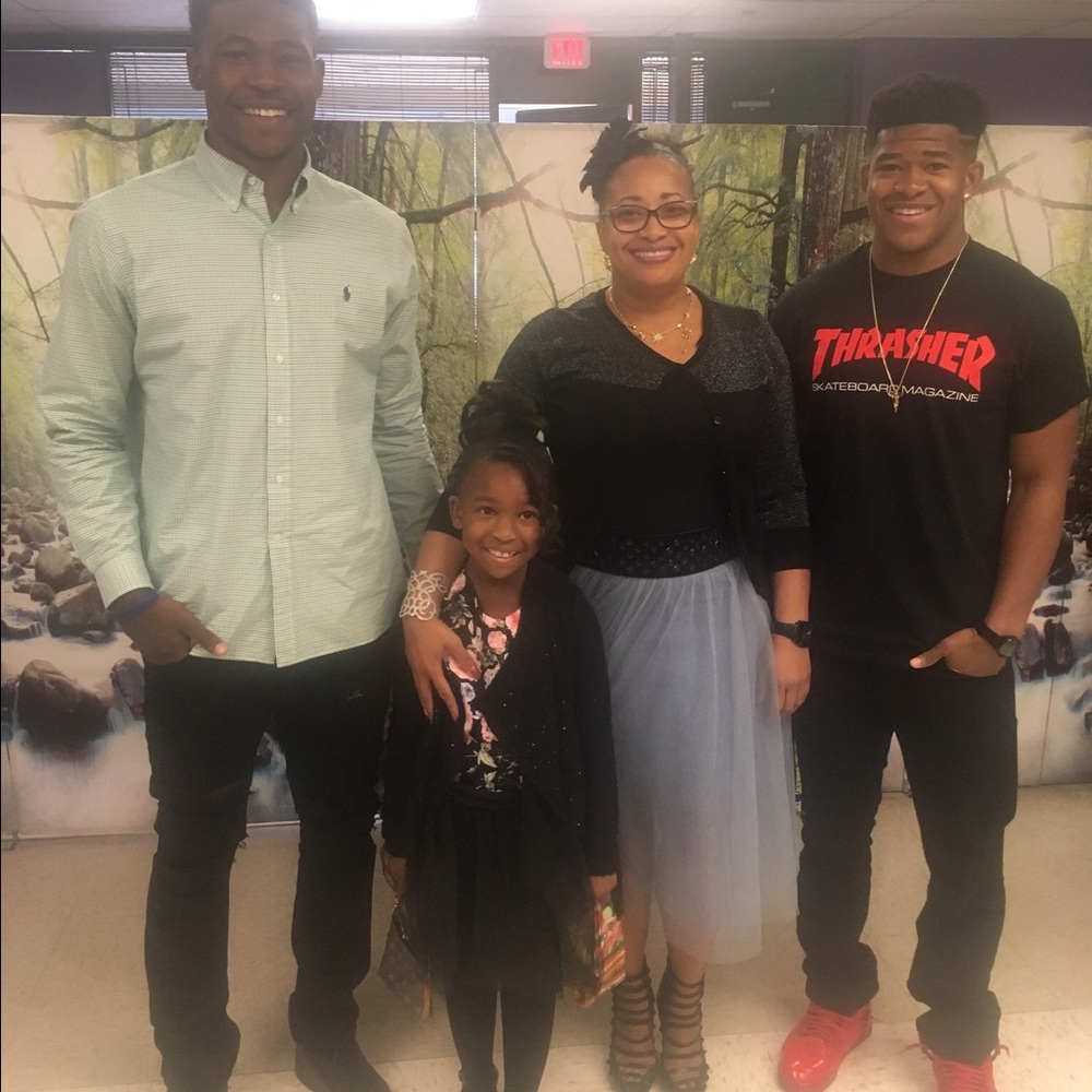 Meet your Posher, Helen