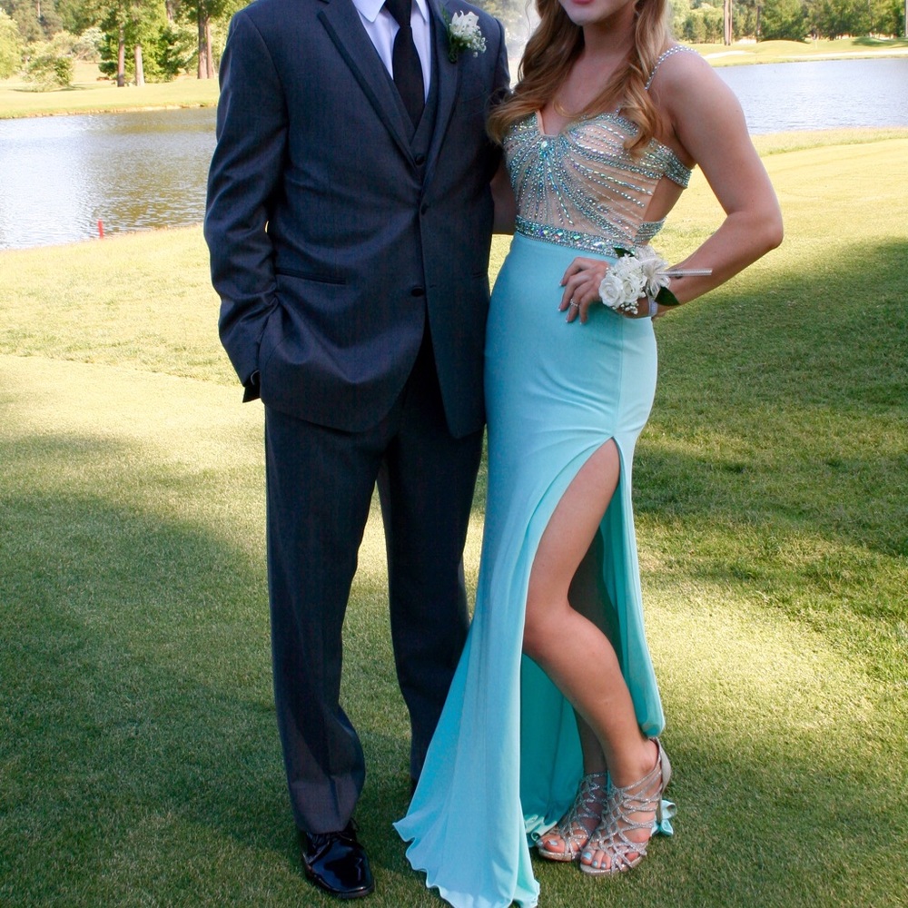 Faviana prom dress (size 4)