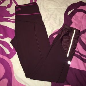 Maroon Crop Tights 💞