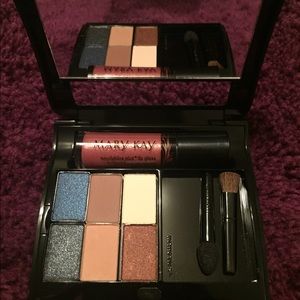 Filled Mary Kay compact