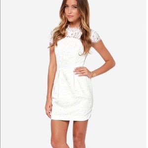 Keepsake Run the World Ivory lace dress
