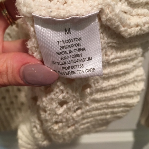 Oversized Cream Sweater - Picture 3 of 3