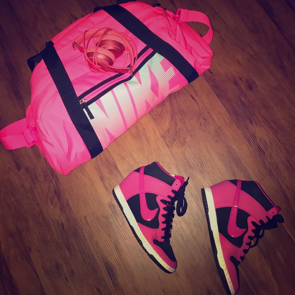 Nike sky hi dunks - raspberry pink and black 💕