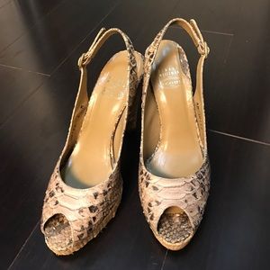 Stuart Weitzman for Scoop. 6 1/2M Platform Snake.