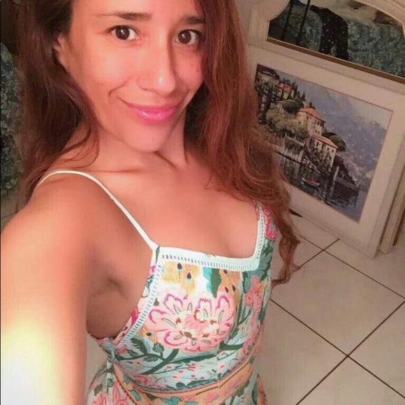 Meet your Posher, Raquel - Picture 4 of 8