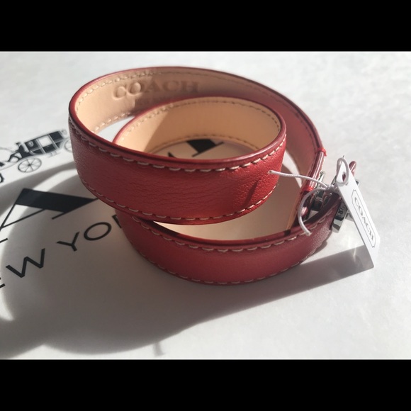 NWT Coach Leather Double Wrap Turnlock Bracelet - Picture 4 of 8
