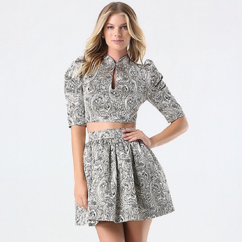 BEBE NWT! Silver jacquard crop top and skirt set!