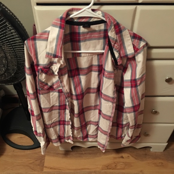 Flannel shirt - Picture 1 of 2
