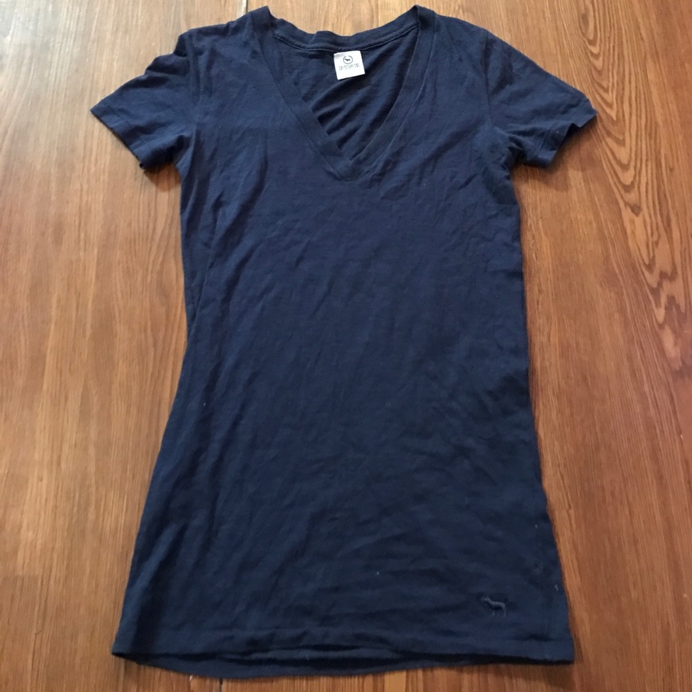 Victoria's Secret PINK V-neck