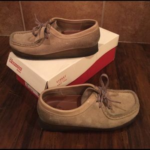 Women's Clark Wallabee size 7M... color(Sand)