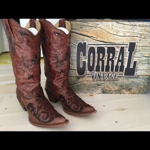 Women's size 7 Corral boots