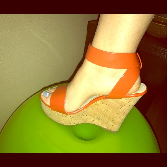 Aldo wedges. Size 8. Dark orange color. - Picture 1 of 2