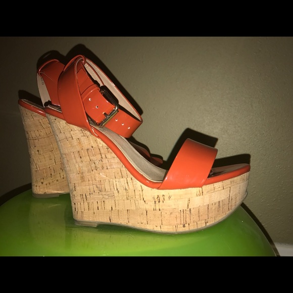 Aldo wedges. Size 8. Dark orange color. - Picture 2 of 2