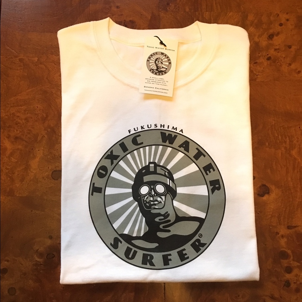 Men's tee with surf logo