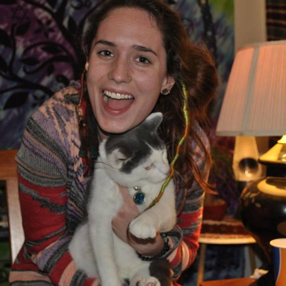 Meet your Posher, Macy - Picture 1 of 1