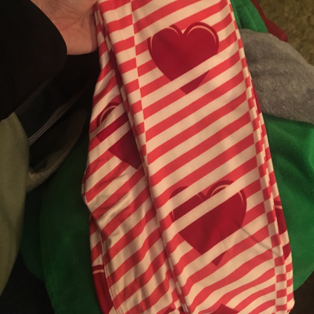 lularoe valentines heart stripes OS leggings