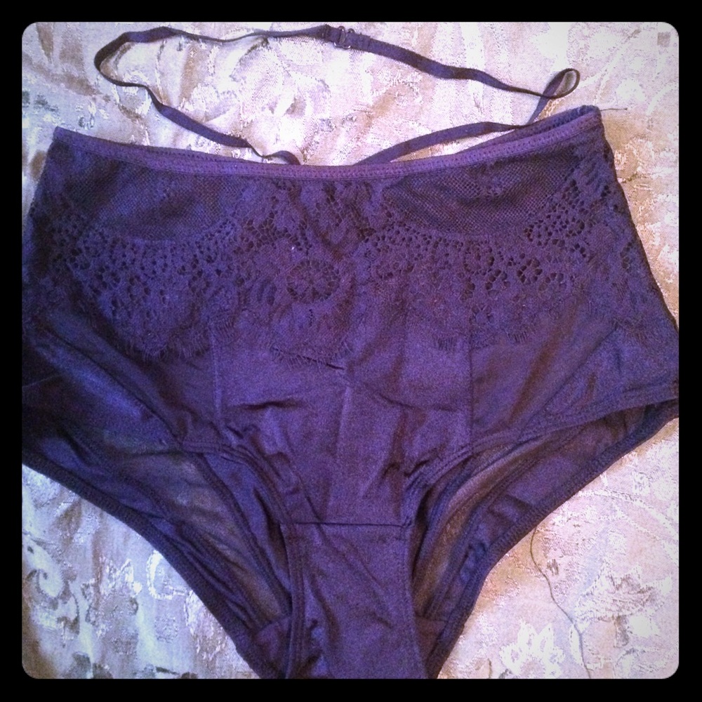 Vintage meets modern style high waist panty ❤️