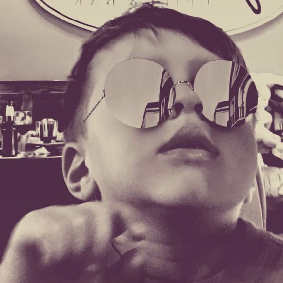 Meet your Posher, Krystal - Picture 2 of 3