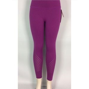 NWT Lululemon enlighten pants L