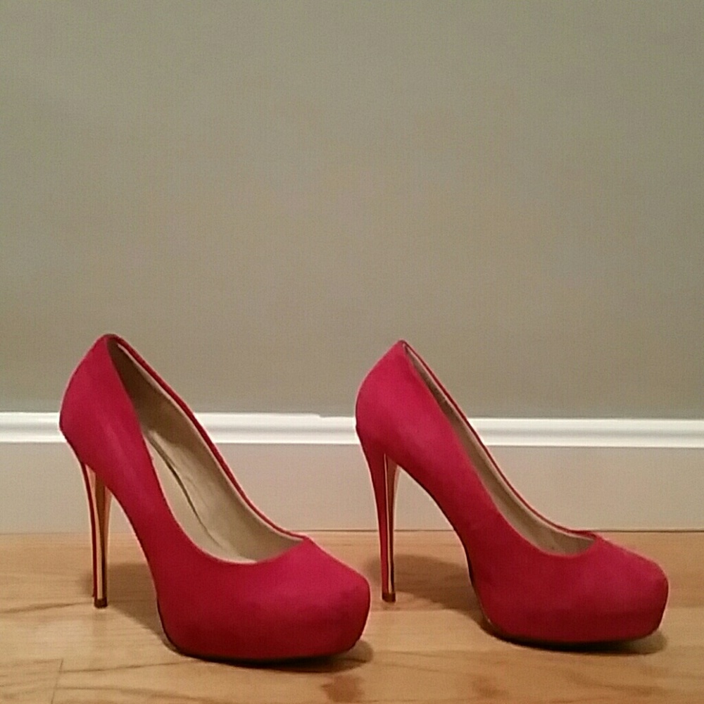 Dolce Vita Hot Pink Suede Heels