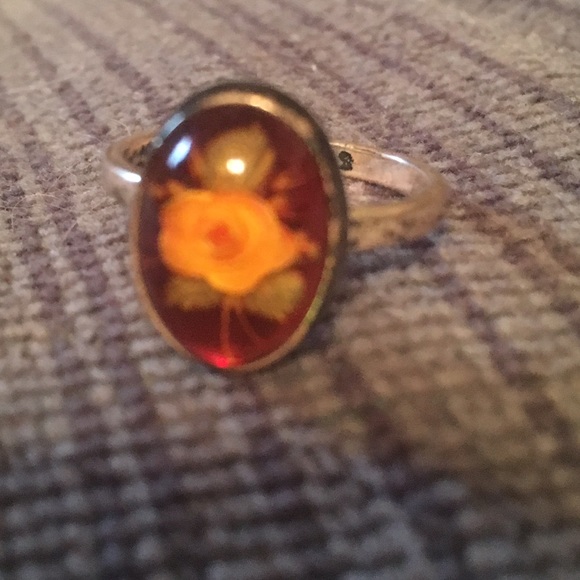 unknown Jewelry - AMBER ROSE RING