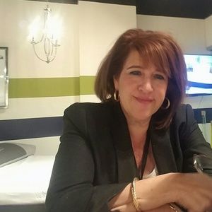 Meet your Posher, Violet