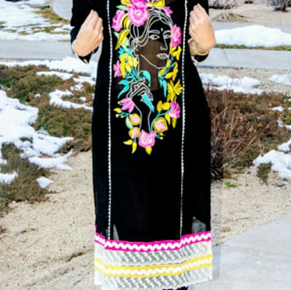 Top - Picture 2 of 2