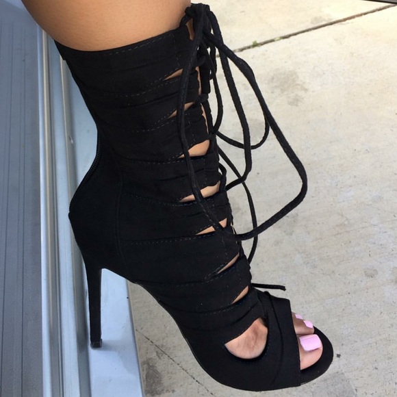 Black 4’ Heel - Picture 2 of 2