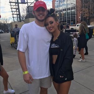 Meet your Posher, Taylor