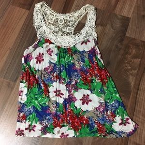 Size S Floral Tank