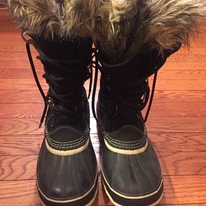 Sorrel Joan of Arctic boots