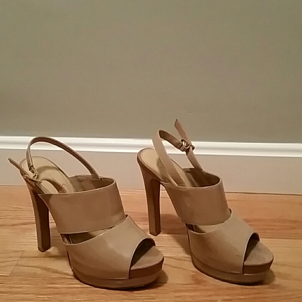 Beige Patent Leather Jessica Simpson Heels