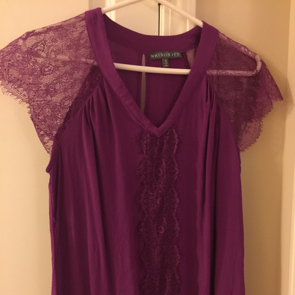 Lace sleeve blouse