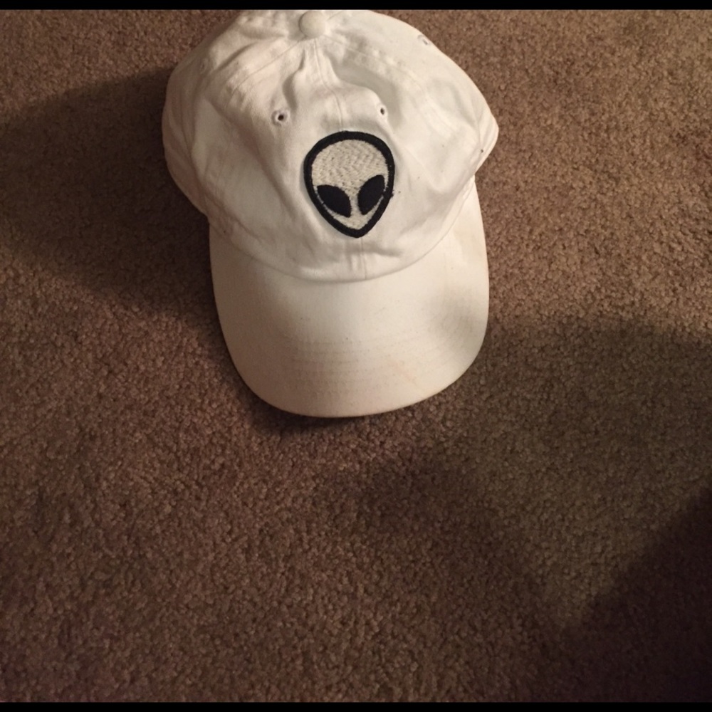 Brandy Melville alien baseball cap