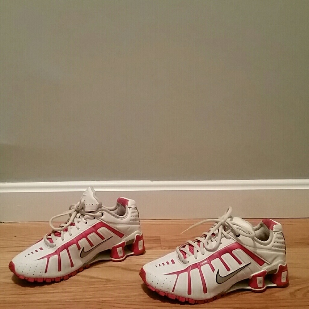 Women's Nike Shox