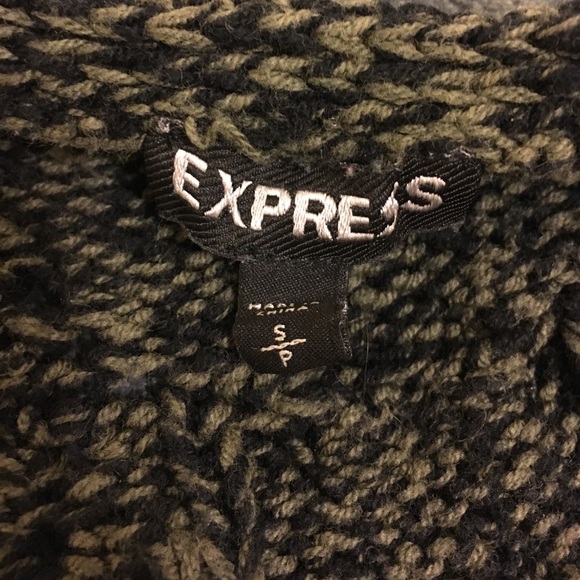 Chunky Express Knit Sweater (small) - Picture 4 of 4