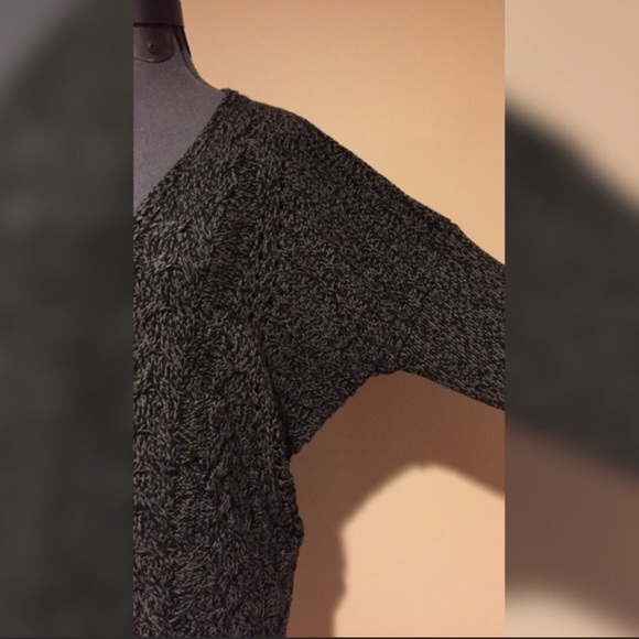 Chunky Express Knit Sweater (small) - Picture 2 of 4