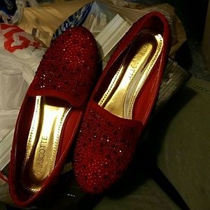 Girl shoes one time used