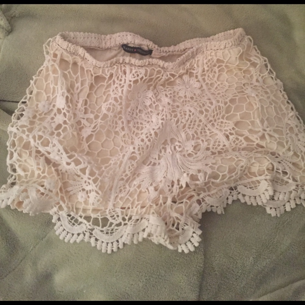 Crocheted shorts fully lined