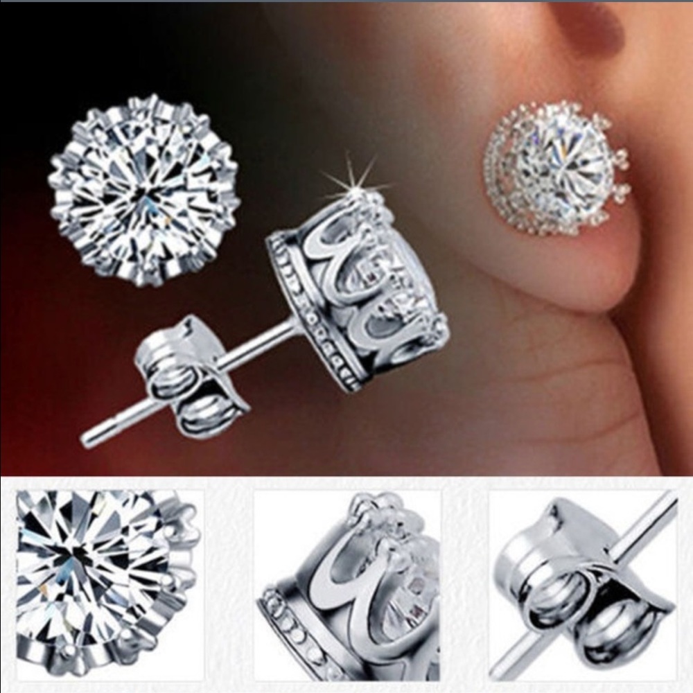 🌺 STERLING SILVER CROWN STUDS 🌺 WINTER WHITE