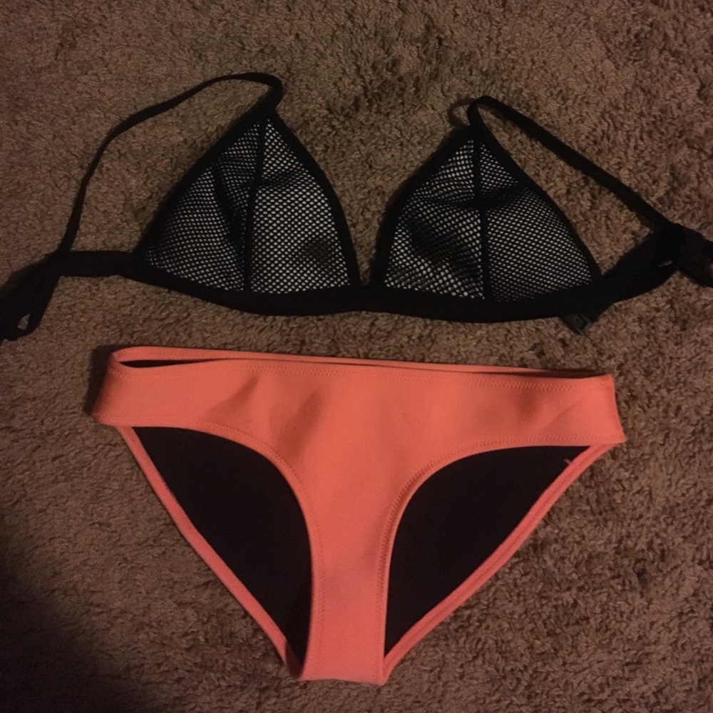 Authentic triangl bikini