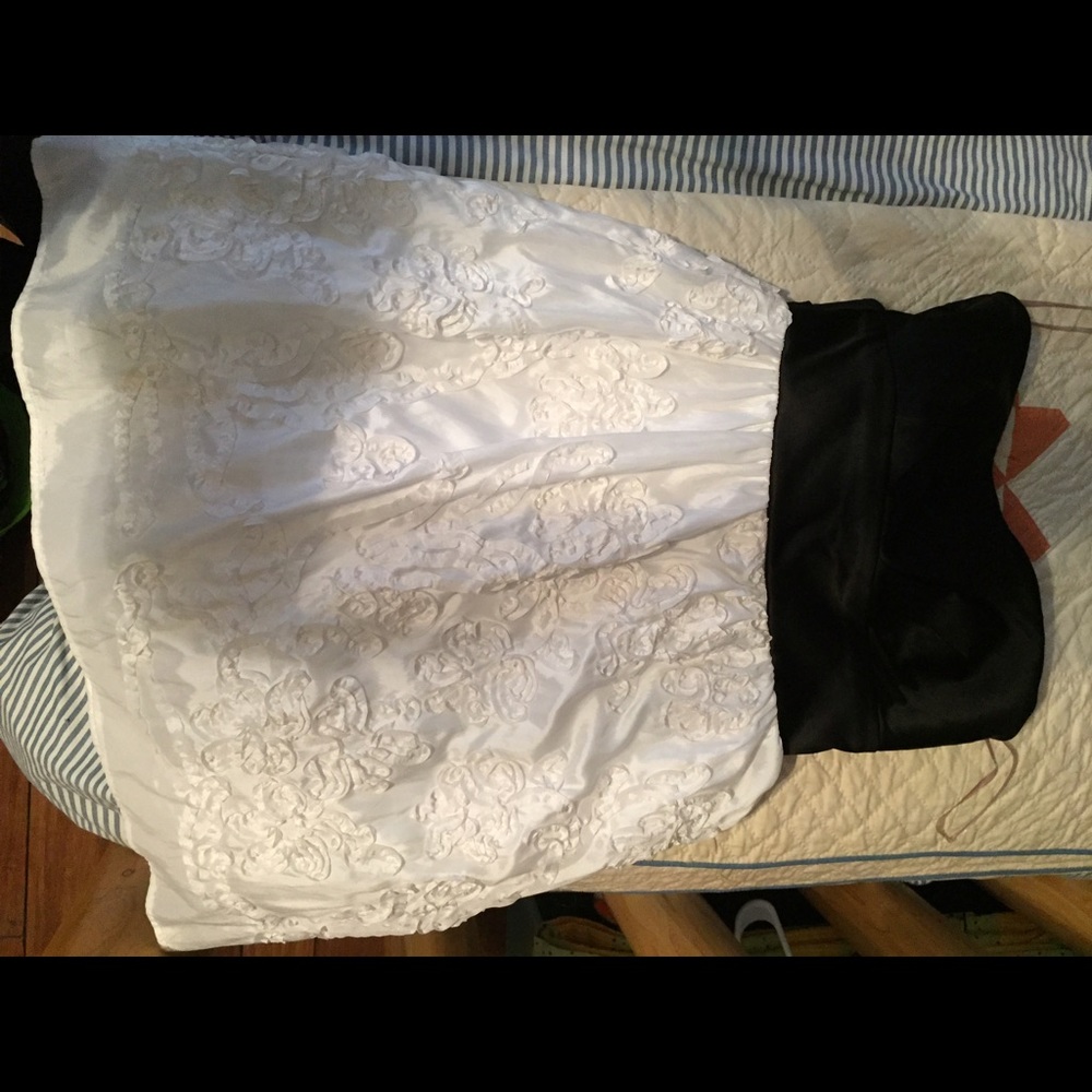 Prom Dress - Picture 2 of 2